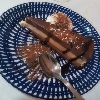 Tarta de 3 chocolates