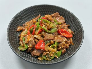 Ternera Con Salsa Picante