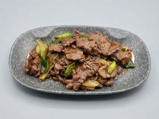 Ternera Con Cebolleta Y Jengibre A La Plancha