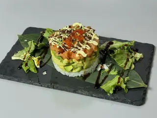 -A51-Tartar de salmón