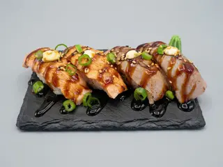 Tataki Nigiri Atún (2 Uds.)