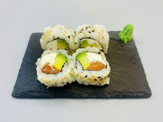 Cheese Roll Salmón (4 Uds.)