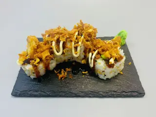 Crunch Roll Salmón (4 Uds.)