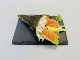 Temaki Salmón (1 Ud.)