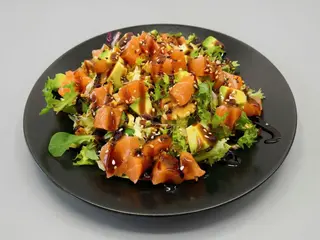 Ensalada De Salmón
