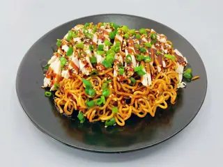 Yakisoba Con Pollo (500 Cc.)