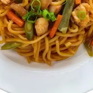 Yakiudon Con Gambas (500 Cc.)