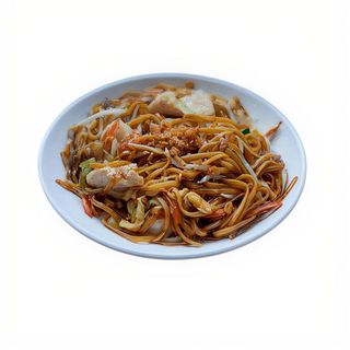 Udon noodles salteados
