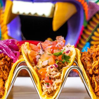 Tacos Carnitas Al Estilo Michoacán (4 Uds.)