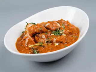 Chicken Tikka Lababdar + arroz basmati