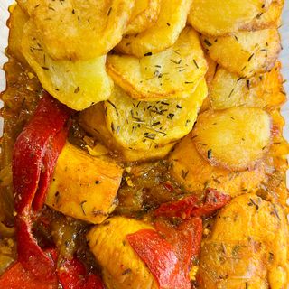 POLLASTRE Rostit AMB PATATES