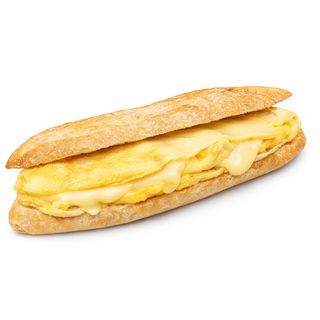 Bocata tortilla de queso