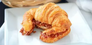 Cruasán plancha Jamón Teruel