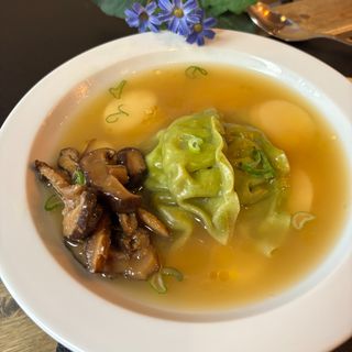 Sopa de Mandu con Shiitake (Vegano)