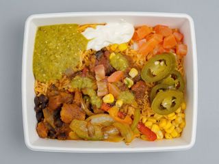 Burrito desnudo de chili vegano