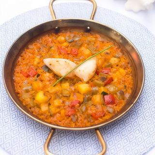 Arroz con chipironcitos de potera y verduritas