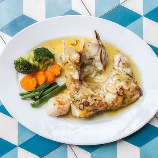 Cogote de merluza de Celeiro a la Donostiarra