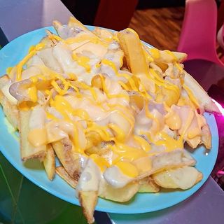 Patatas Fritas Gratinadas A Los 4 Quesos