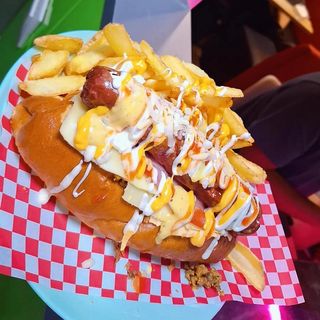 Mega hot dog de pollo