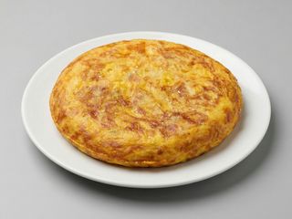 Tortilla De Patatas Con Picadillo Asturiano para 4-5 personas