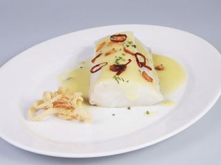 Tronco de bacalao "Alta cocina "  al Pilpíl