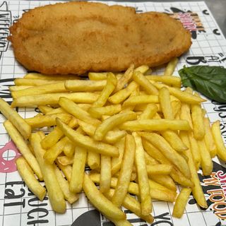 Milanesa normal con patatas fritas