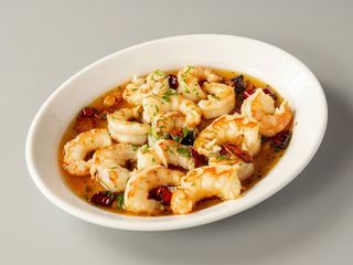 Gamba Roja Salteada Al Ajo - Guindilla