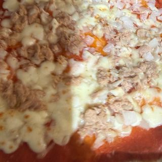 Pizza Tonno