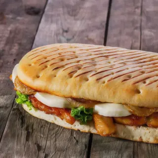 Bocadillo de pechuga de pollo a la plancha