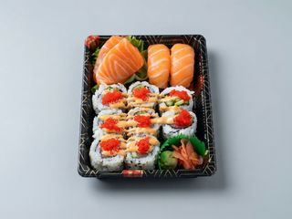 Bandeja De Salmón (12 Pza.)