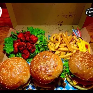 Menú  22 de 3 hamburguesa  de pollo 1 patata-Coa-Cola 2 l
