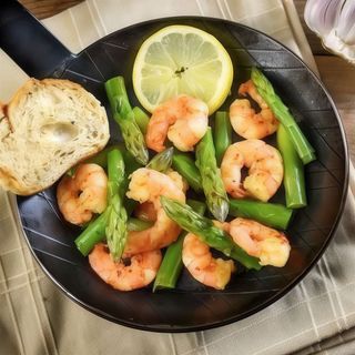 Espárragos Trigueros Con Gambas