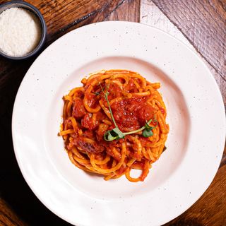 Espagueti con salsa de tomate