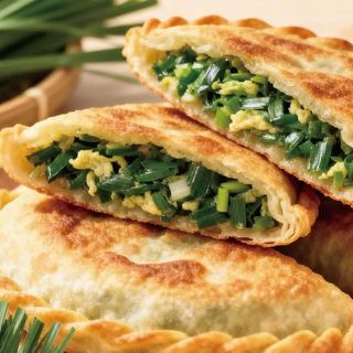 EMPANADA FRITO DE CEBOLLINOS (3uds.)韭菜盒子