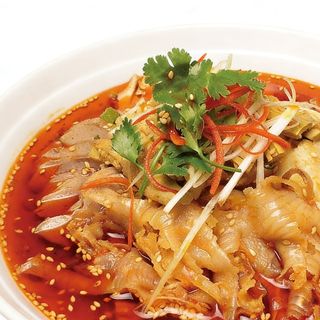 PATAS DE POLLO EN ACEITE PICANTE.红油凤爪