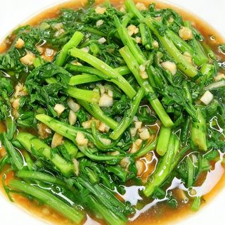 CRISANTEMO SALTEADO CON AJO蒜蓉茼蒿
