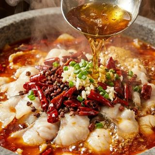 FILETE DE PESCADO EN CALDO PICANTE水煮鱼