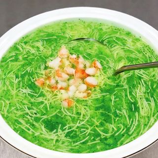 SOPA ESPESA DE GAMBAS Y TOFU兰花鲜虾豆腐羹
