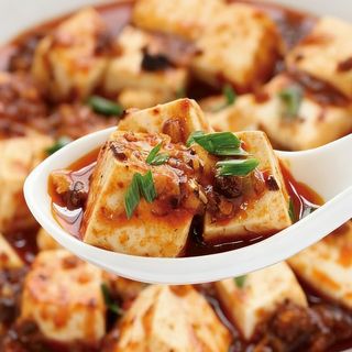TOFU CON SALSA PICANTE麻婆豆腐