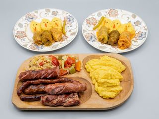 Plato Tradicional Rumano (Para 2 Personas)