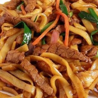 noodle de arroz con Pollo