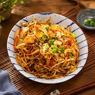 Yakisoba Con Verduras Y Huevos蔬菜炒面