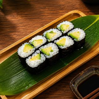 Maki Aguacate Y Queso (8 Uds.)