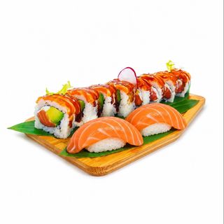 frere roll + 2 nigiris salmon
