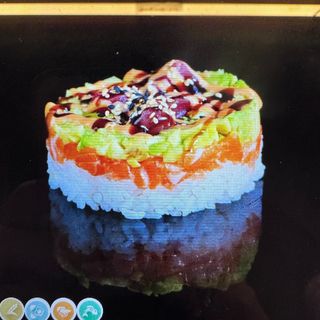 213.Tartar de salmon aguacate ,atun