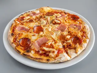 Pizza Carnívora