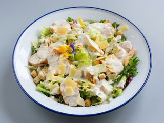 Ensalada De Pollo Marinado