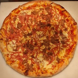 Pizza Prusciutto e tonno