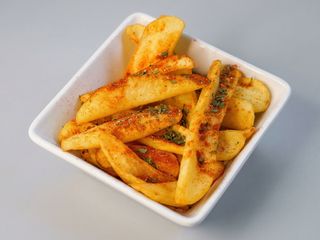RACIÓN DE PATATAS FRITAS