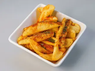 RACIÓN DE PATATAS FRITAS